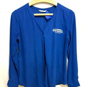 outback steakhouse Woman Button Down Small